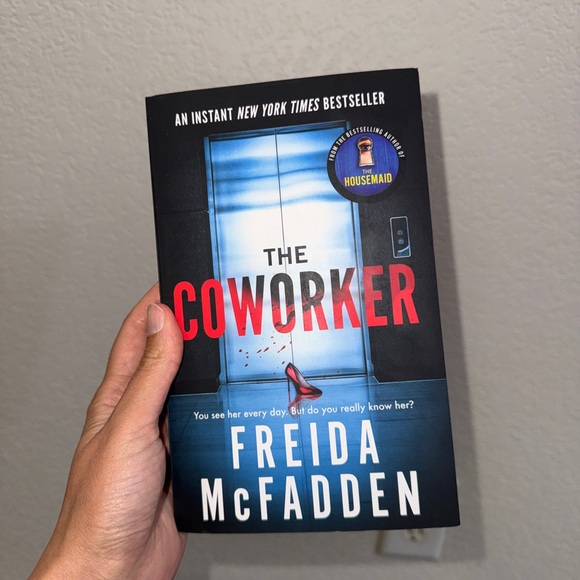 Freida McFadden Thriller Book Set - Picture 7 of 16